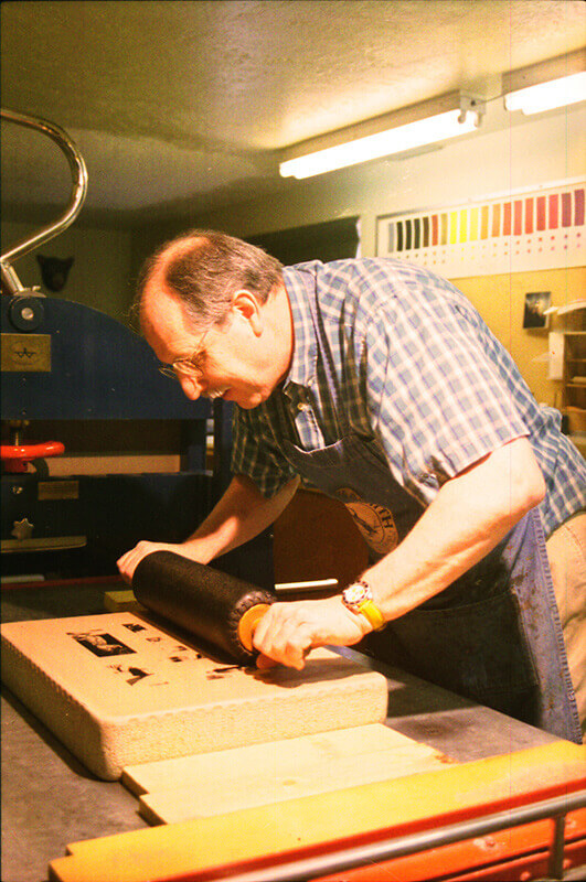 Ink is applied to the stone.&nbsp;&nbsp;The seam in the roller is an important factor to be dealt wi...